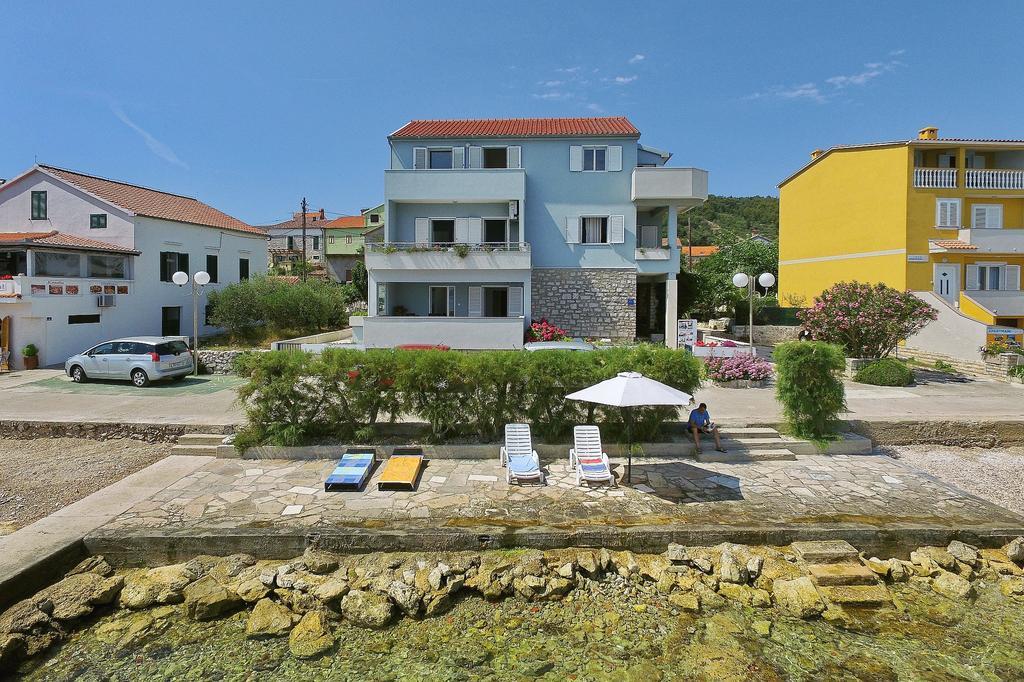 Punta Preko Apartments Buitenkant foto
